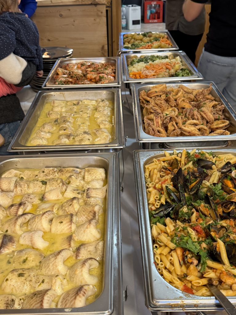Buffet: Gyros mit roten Zwiebeln